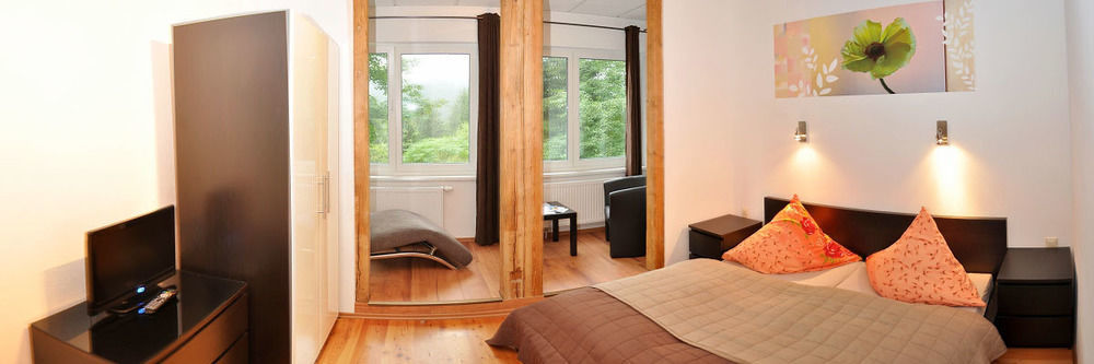 Pension & Ferienwohnung Oberhof 810 M ภายนอก รูปภาพ