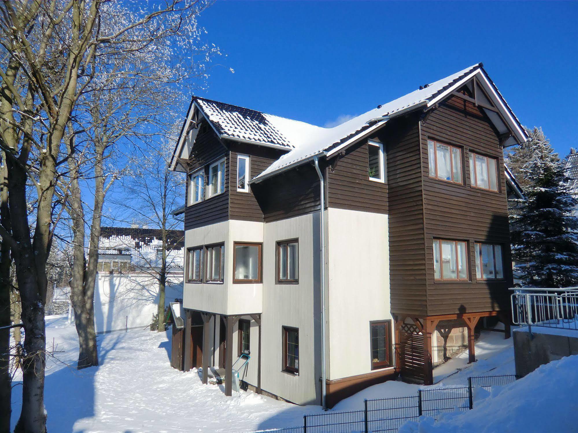 Pension & Ferienwohnung Oberhof 810 M ภายนอก รูปภาพ