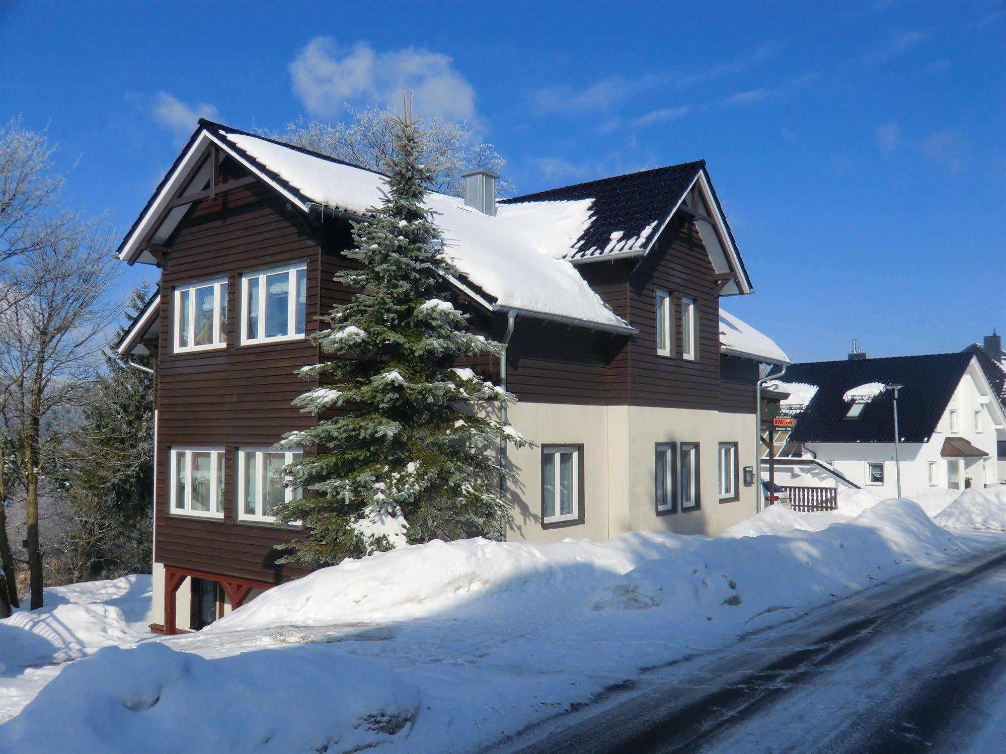 Pension & Ferienwohnung Oberhof 810 M ภายนอก รูปภาพ
