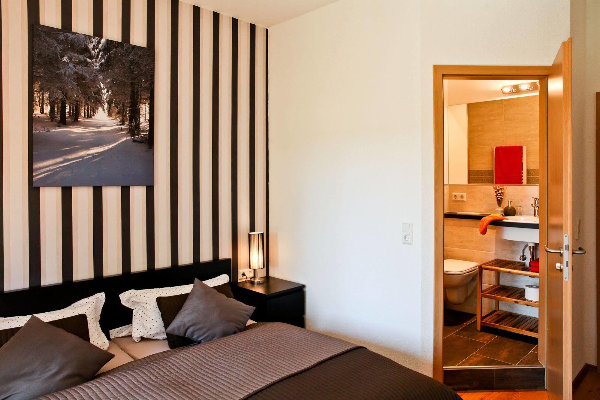 Pension & Ferienwohnung Oberhof 810 M ภายนอก รูปภาพ